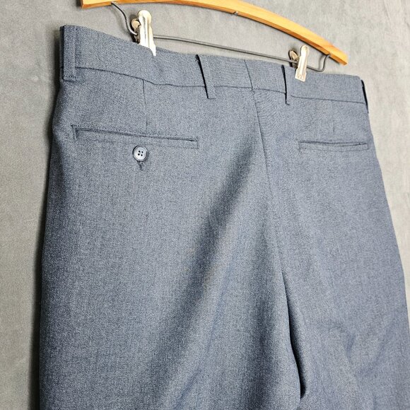 VINTAGE Levi's Pants Men's 36" Grey Action Slacks Polyester Straight Pants A3-27 - Picture 4 of 5
